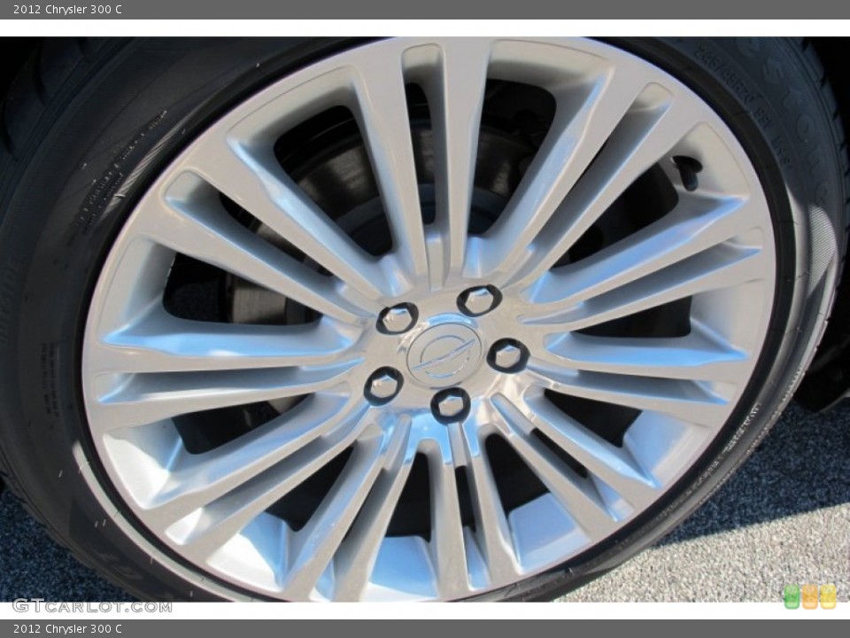 2012 Chrysler 300 C Wheel and Tire Photo #59036575