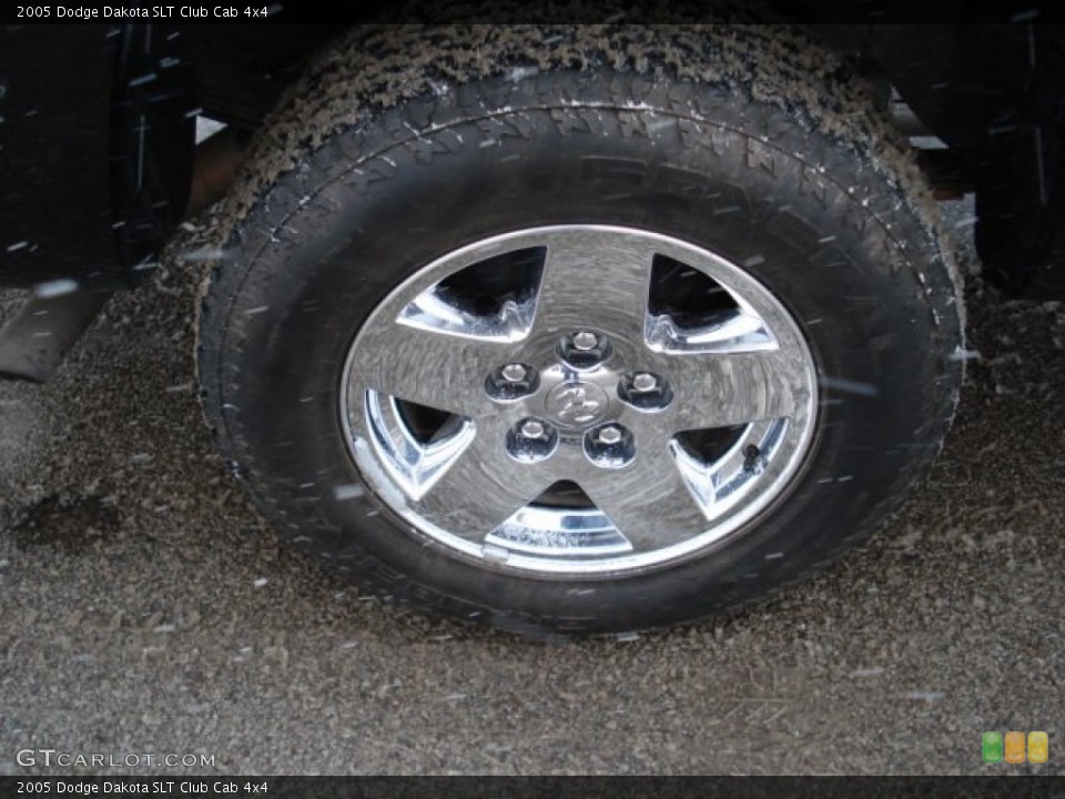 2005 Dodge Dakota SLT Club Cab 4x4 Wheel and Tire Photo #59065617
