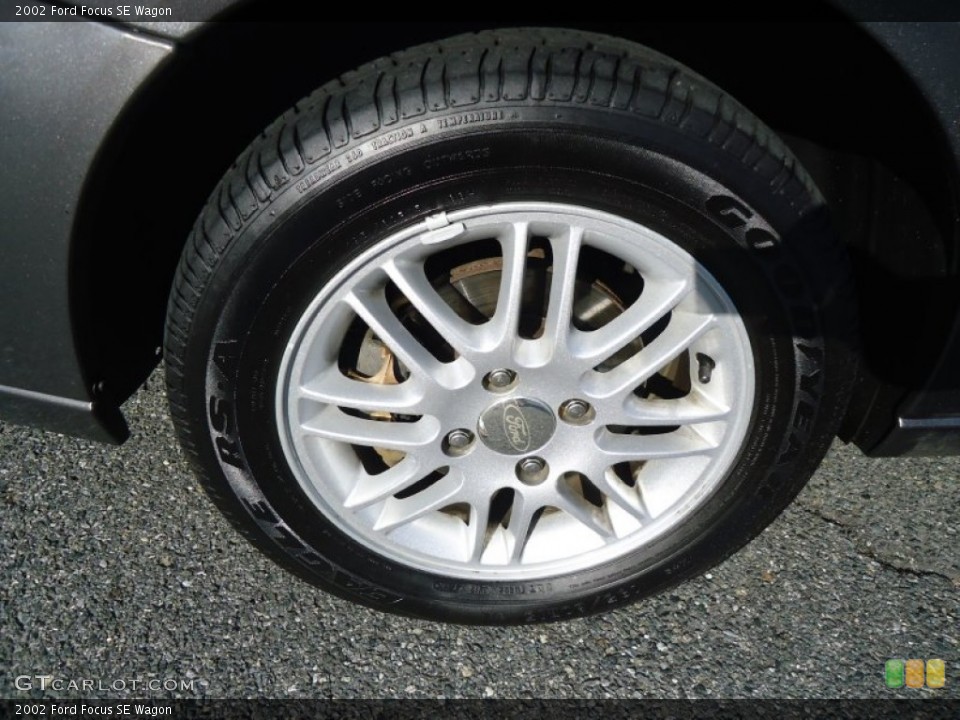 2002 Ford Focus SE Wagon Wheel and Tire Photo #59089139
