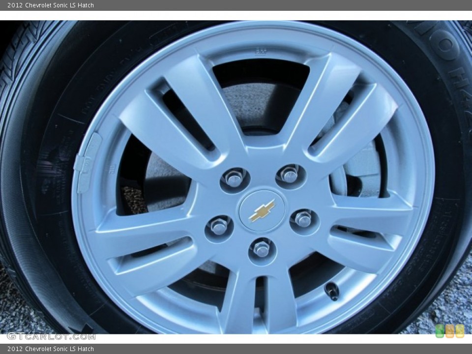 2012 Chevrolet Sonic LS Hatch Wheel and Tire Photo #59098688