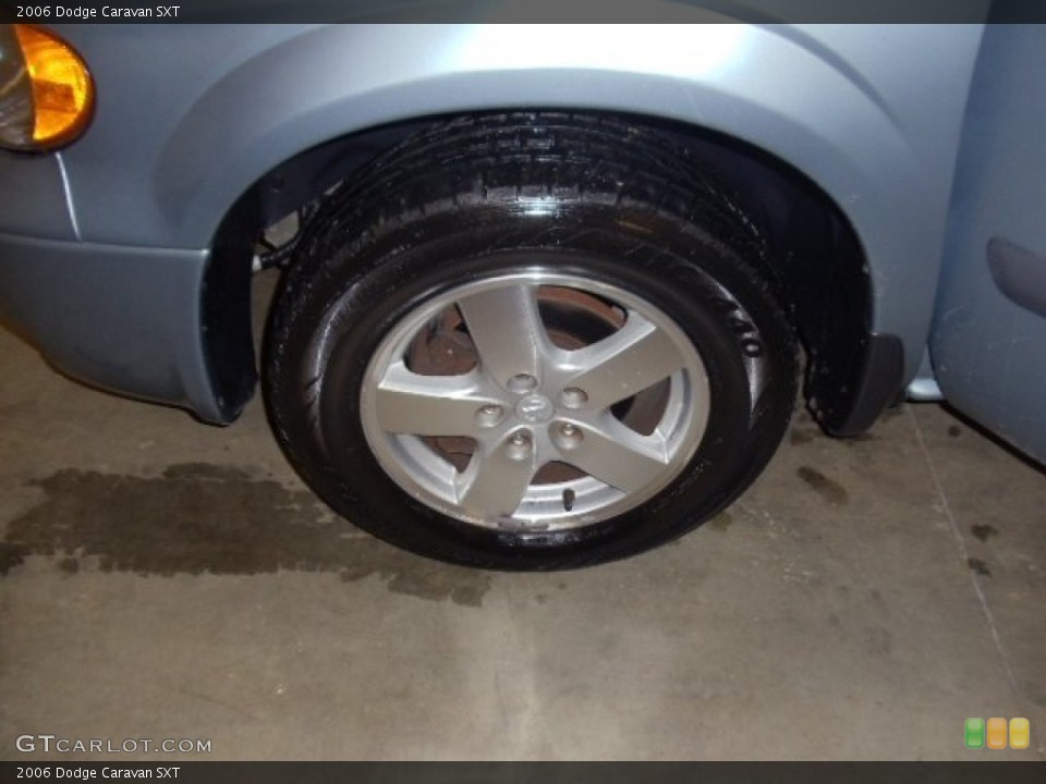 2006 Dodge Caravan SXT Wheel and Tire Photo #59133278