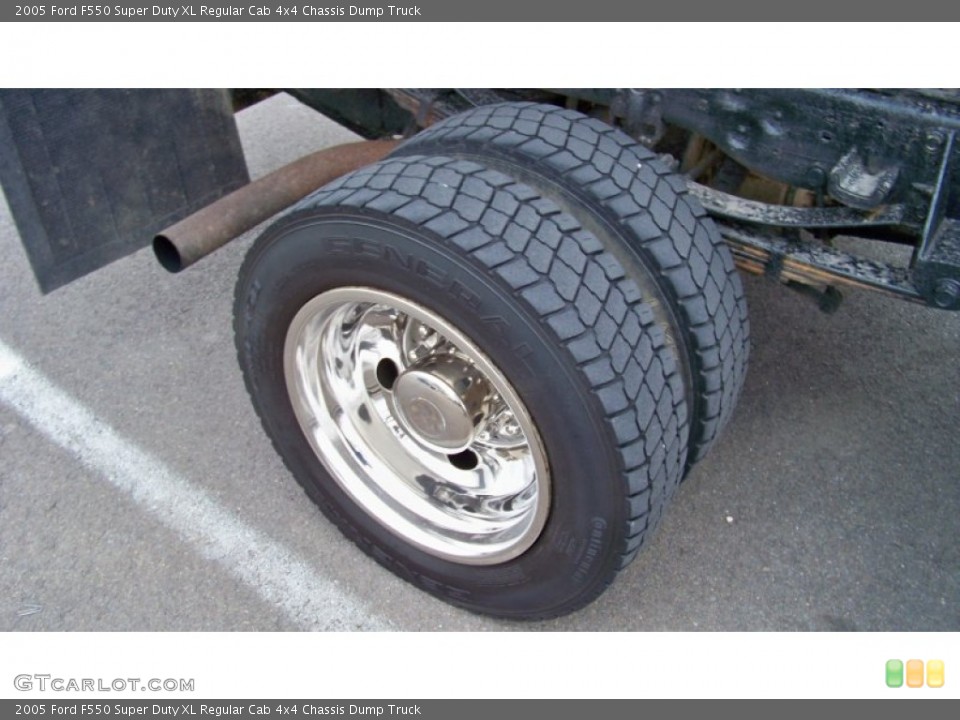 2005 Ford F550 Super Duty XL Regular Cab 4x4 Chassis Dump Truck Wheel and Tire Photo #59231024
