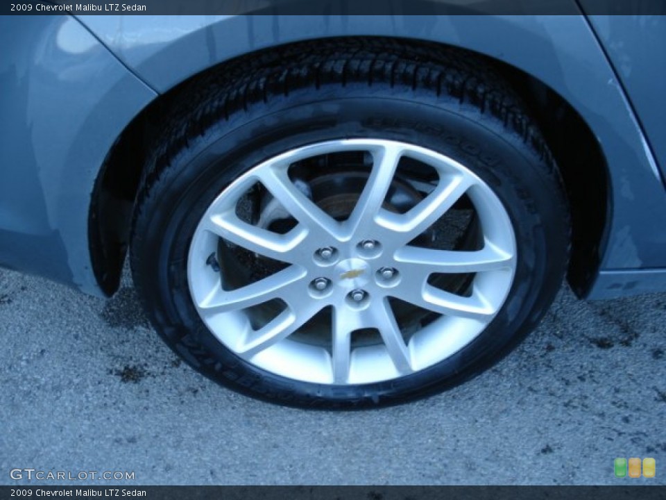 2009 Chevrolet Malibu LTZ Sedan Wheel and Tire Photo #59255775