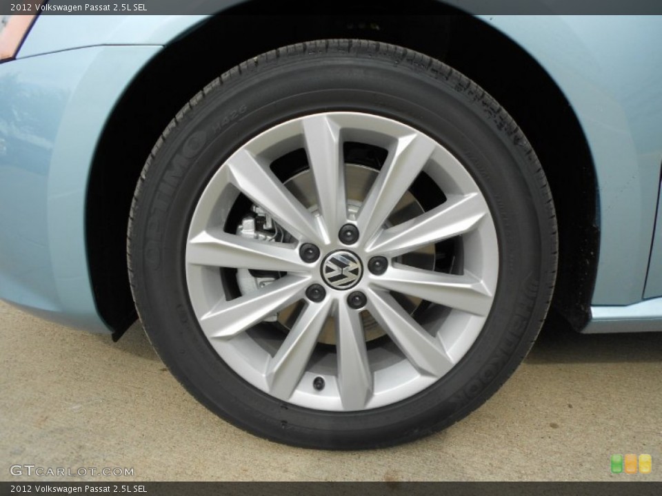 2012 Volkswagen Passat 2.5L SEL Wheel and Tire Photo #59273052