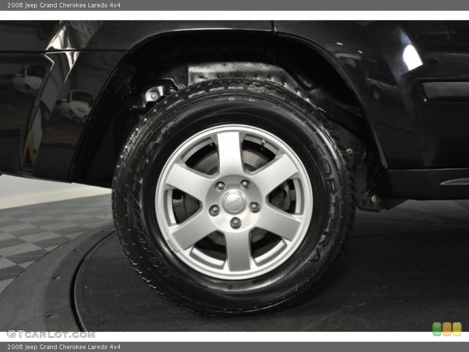 2008 Jeep Grand Cherokee Laredo 4x4 Wheel and Tire Photo #59285038