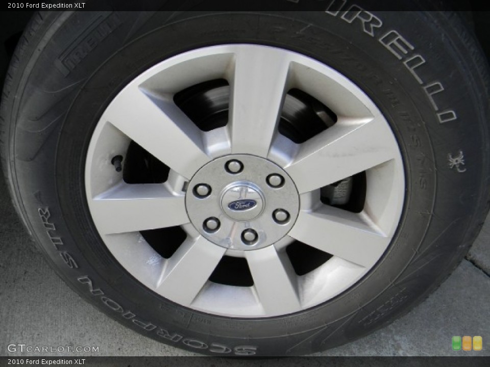 2010 Ford Expedition XLT Wheel and Tire Photo #59342386