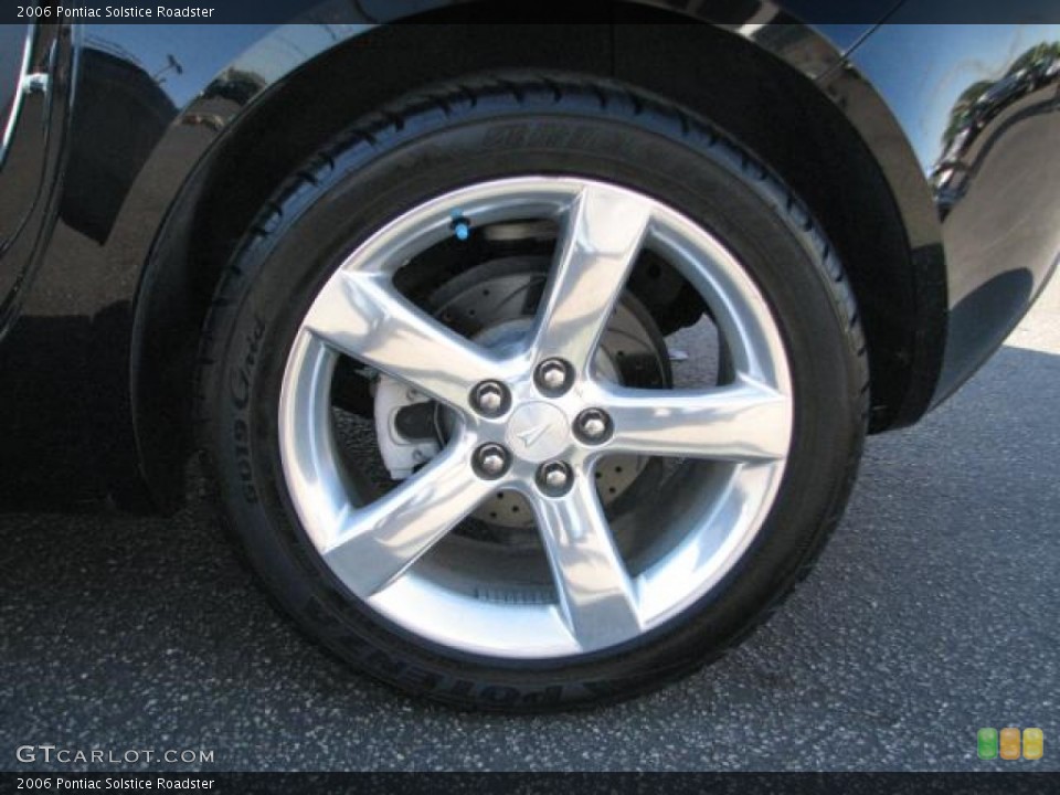 2006 Pontiac Solstice Roadster Wheel and Tire Photo #59347351