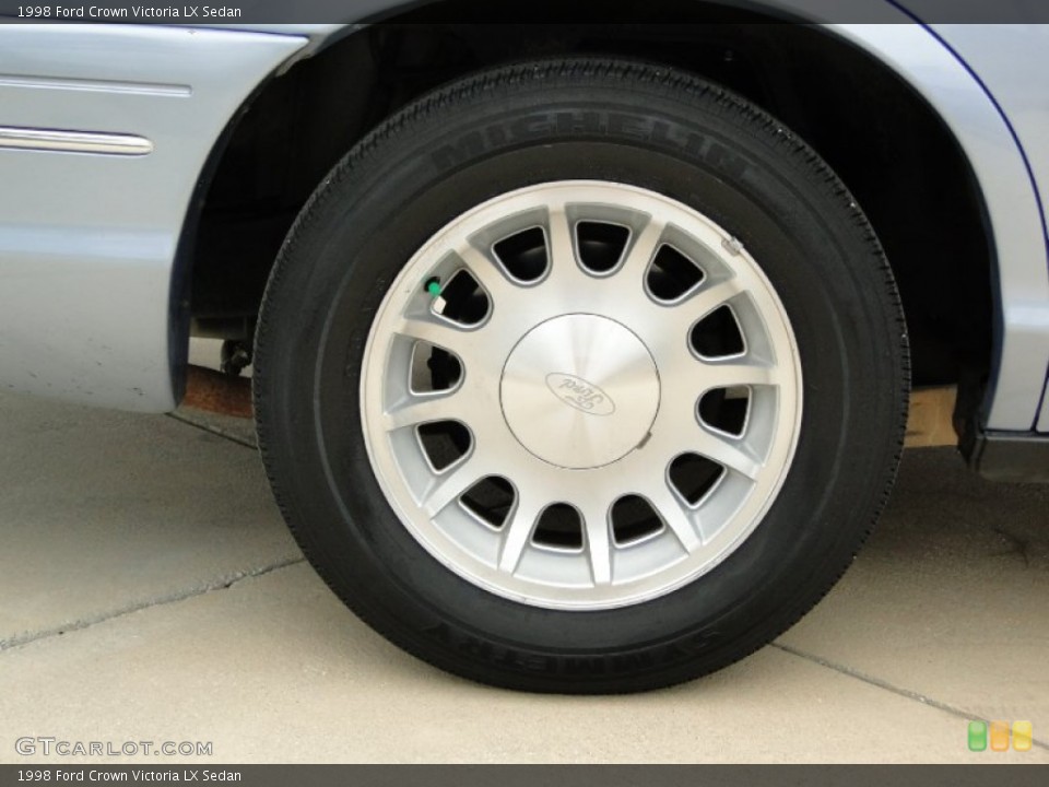 1998 Ford Crown Victoria LX Sedan Wheel and Tire Photo #59396510