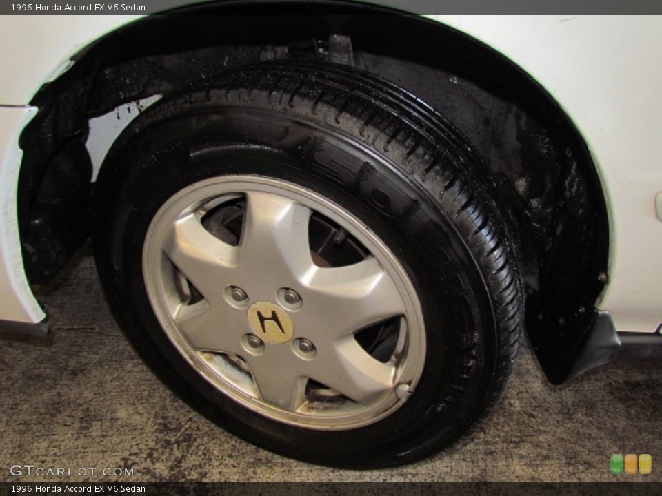 1996 Honda Accord EX V6 Sedan Wheel and Tire Photo #59581488