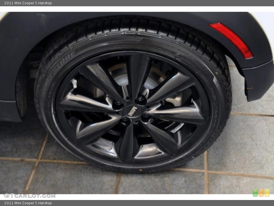 2011 Mini Cooper S Hardtop Wheel and Tire Photo #59602494