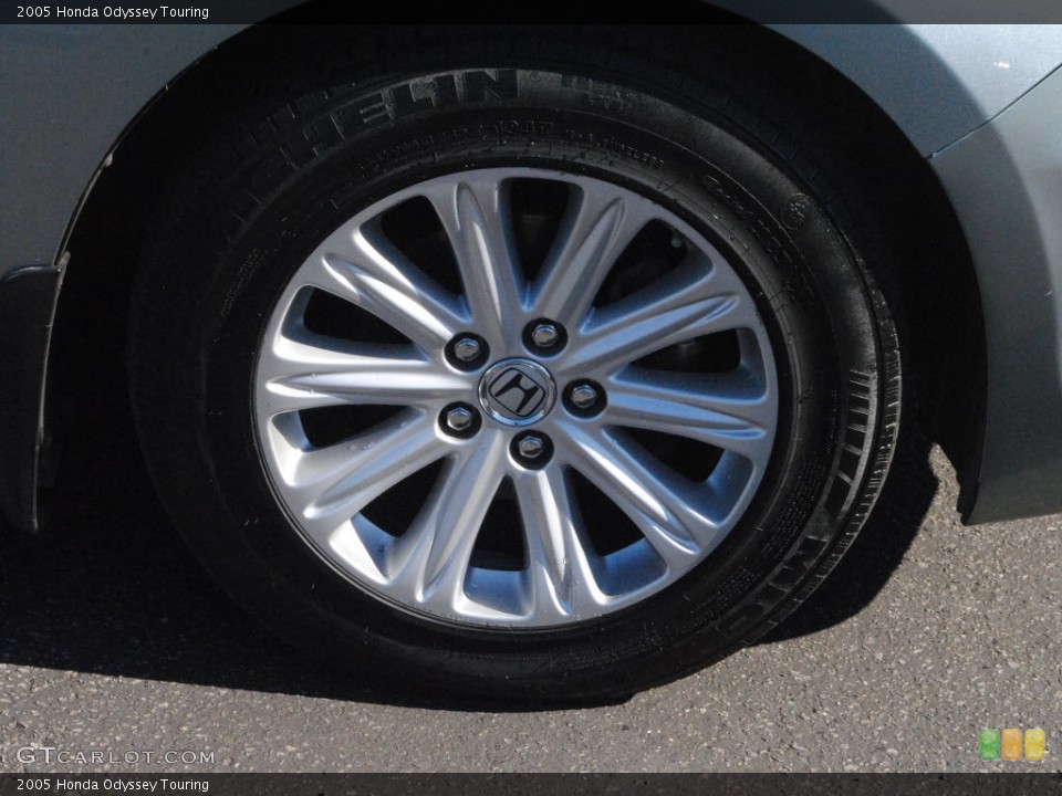 2005 Honda Odyssey Touring Wheel and Tire Photo #59603952