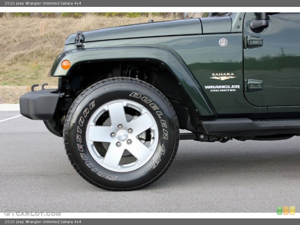 2010 Jeep Wrangler Unlimited Sahara 4x4 Wheel and Tire Photo #59623836