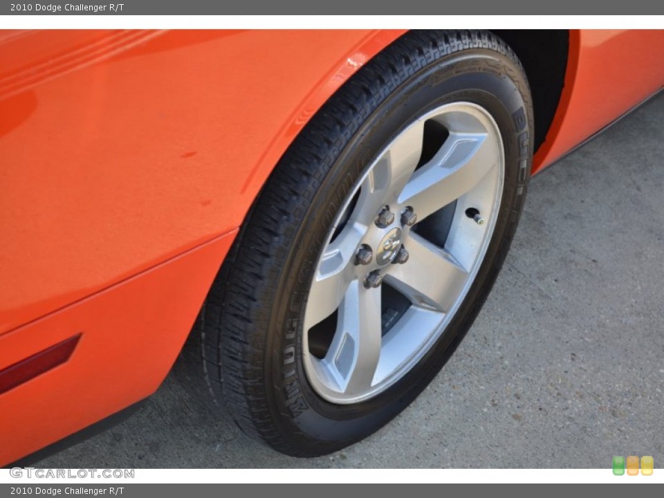 2010 Dodge Challenger R/T Wheel and Tire Photo #59734174