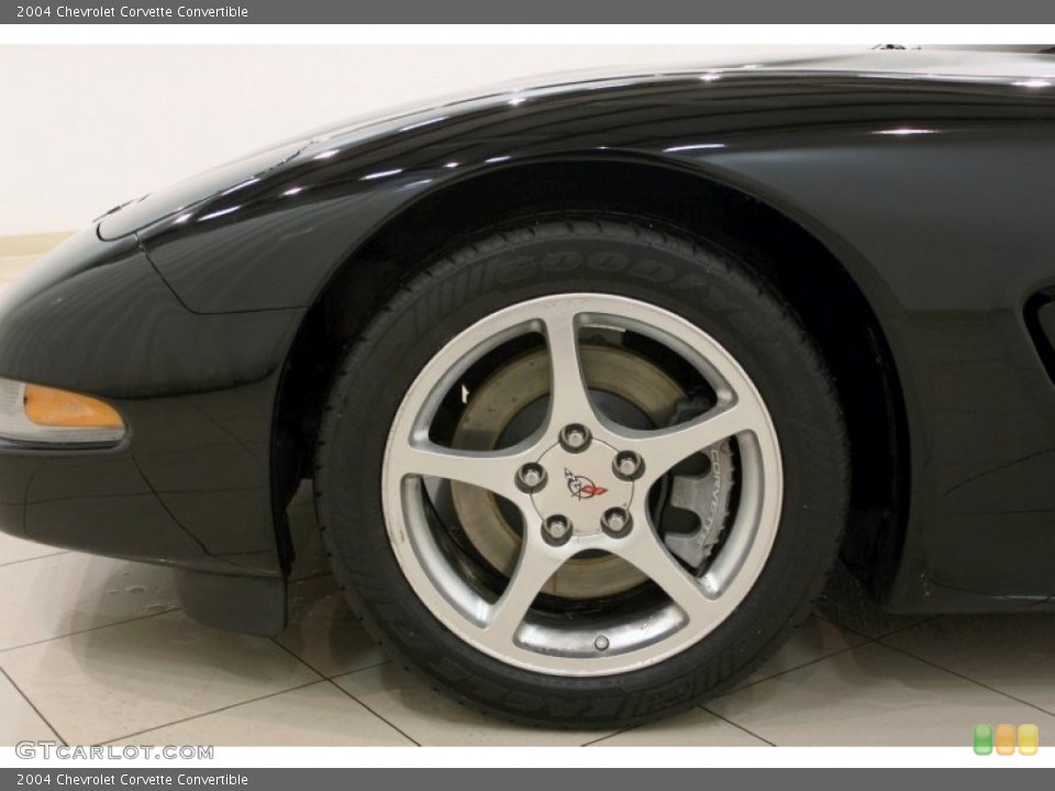 2004 Chevrolet Corvette Convertible Wheel and Tire Photo #59855284