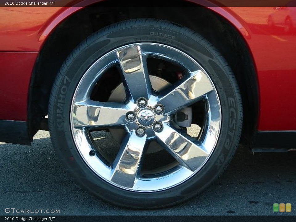 2010 Dodge Challenger R/T Wheel and Tire Photo #59908843