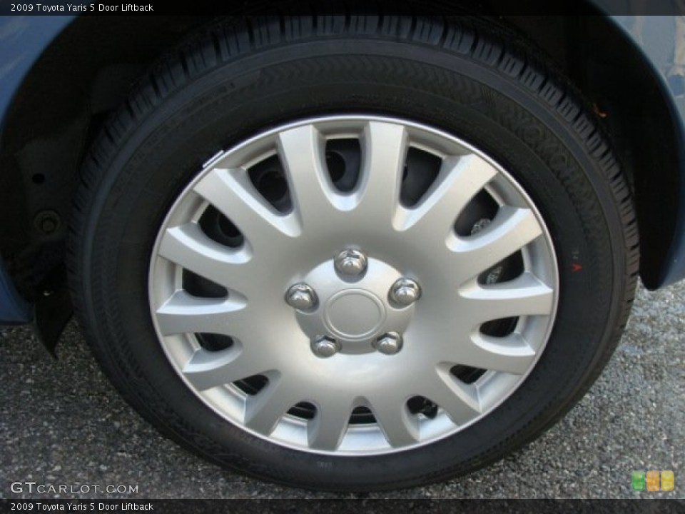 2009 Toyota Yaris 5 Door Liftback Wheel and Tire Photo #59938718