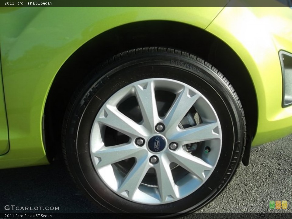 2011 Ford Fiesta SE Sedan Wheel and Tire Photo #59987156