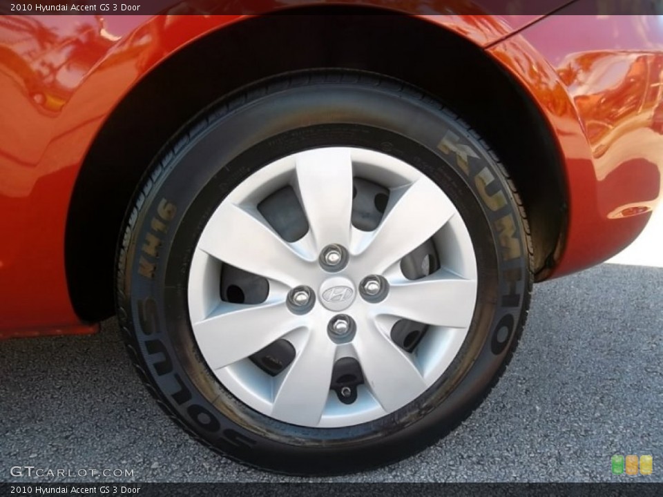 2010 Hyundai Accent GS 3 Door Wheel and Tire Photo #59987841
