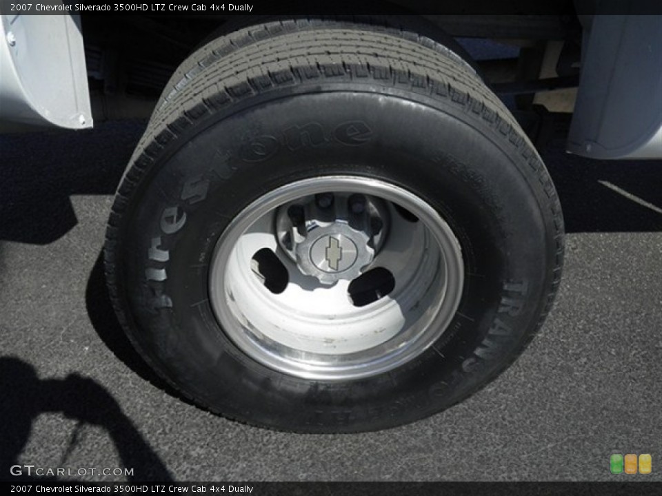 2007 Chevrolet Silverado 3500HD LTZ Crew Cab 4x4 Dually Wheel and Tire Photo #60025595