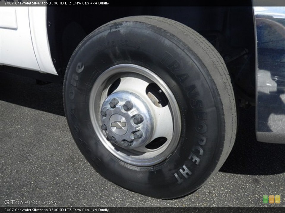 2007 Chevrolet Silverado 3500HD LTZ Crew Cab 4x4 Dually Wheel and Tire Photo #60025604