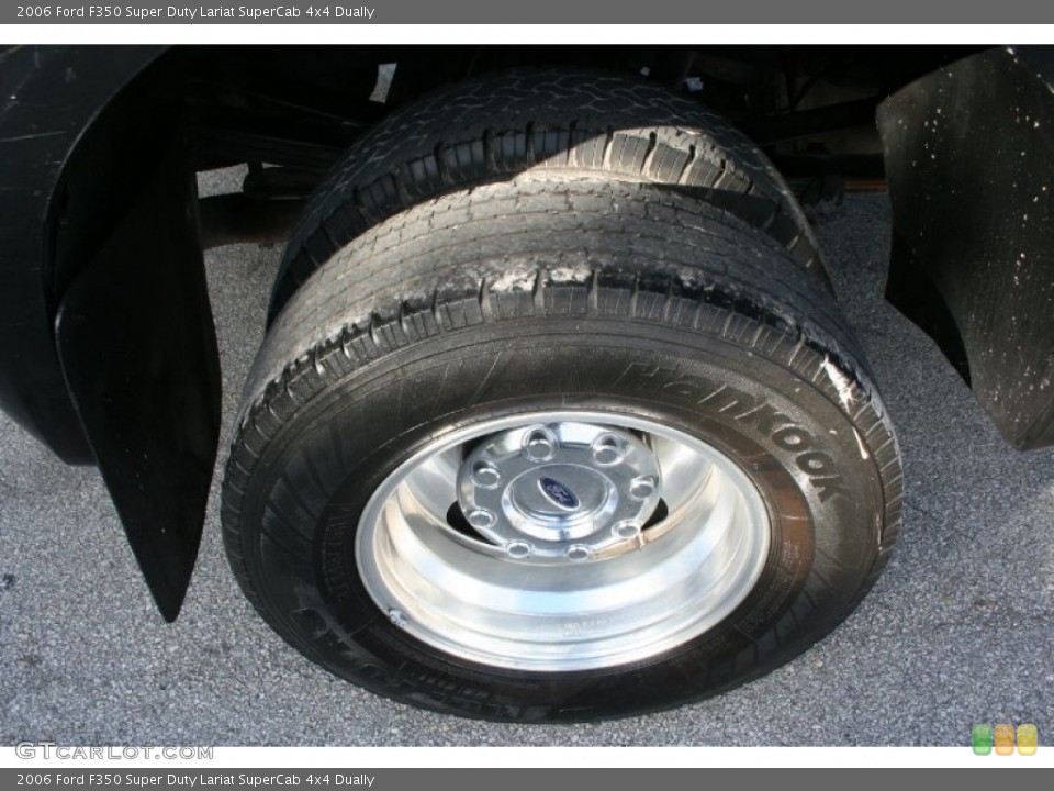 2006 Ford F350 Super Duty Lariat SuperCab 4x4 Dually Wheel and Tire Photo #60105036