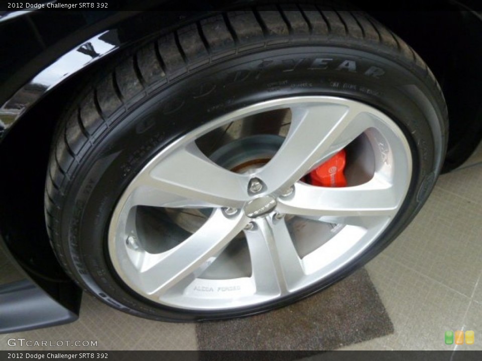 2012 Dodge Challenger SRT8 392 Wheel and Tire Photo #60112524