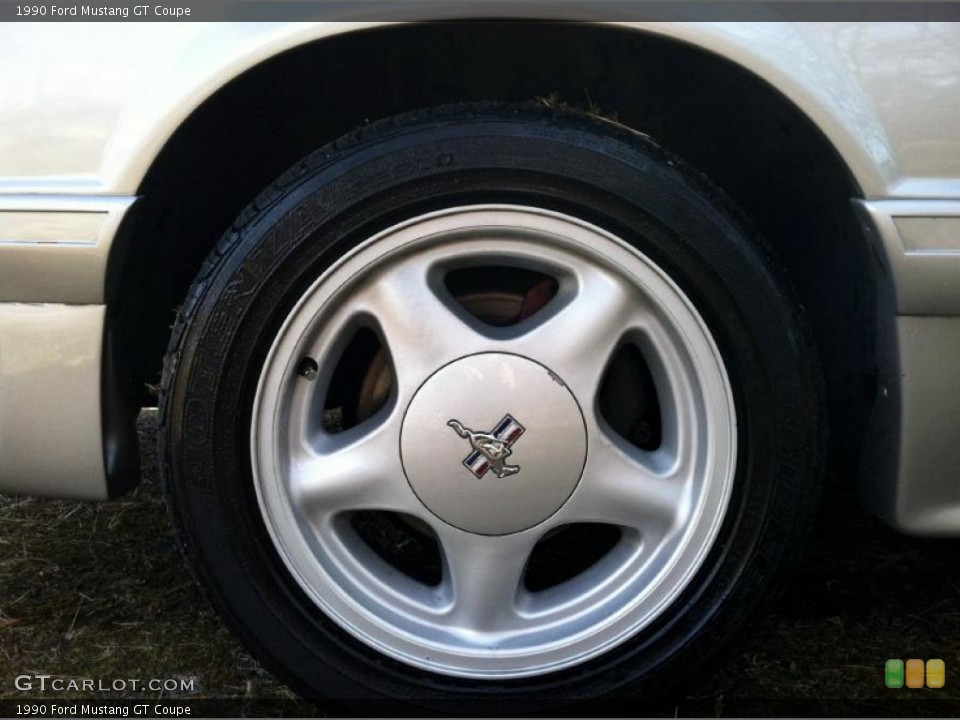 1990 Ford Mustang GT Coupe Wheel and Tire Photo #60191802