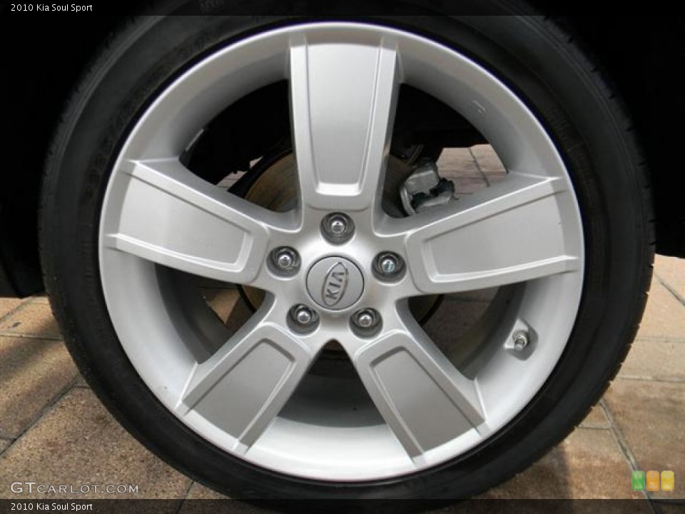2010 Kia Soul Sport Wheel and Tire Photo #60264017