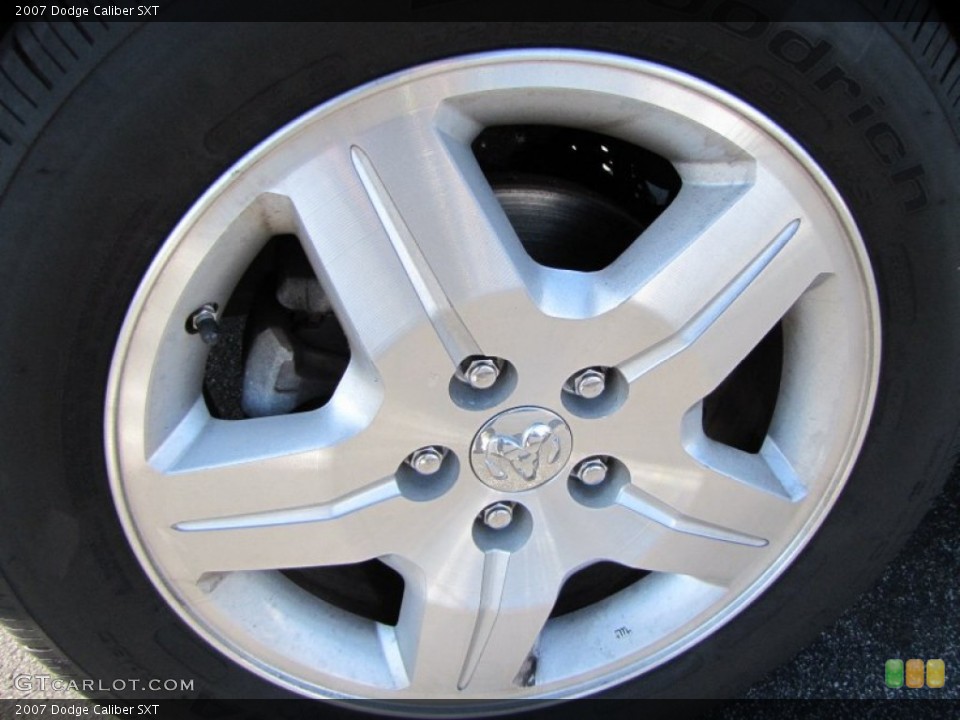2007 Dodge Caliber SXT Wheel and Tire Photo #60304208