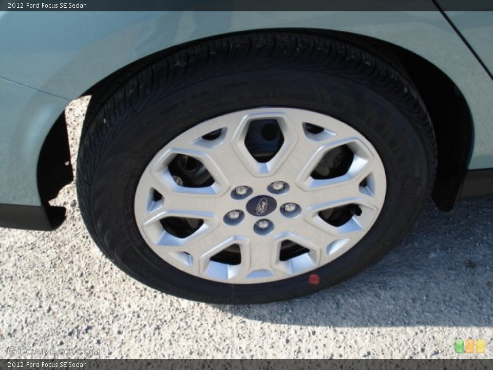 2012 Ford Focus SE Sedan Wheel and Tire Photo #60404630