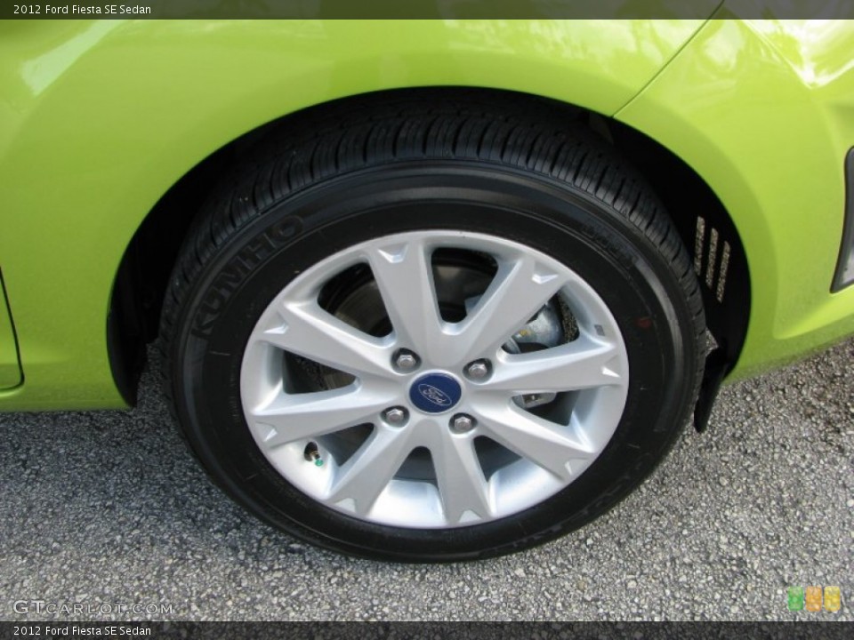 2012 Ford Fiesta SE Sedan Wheel and Tire Photo #60502925