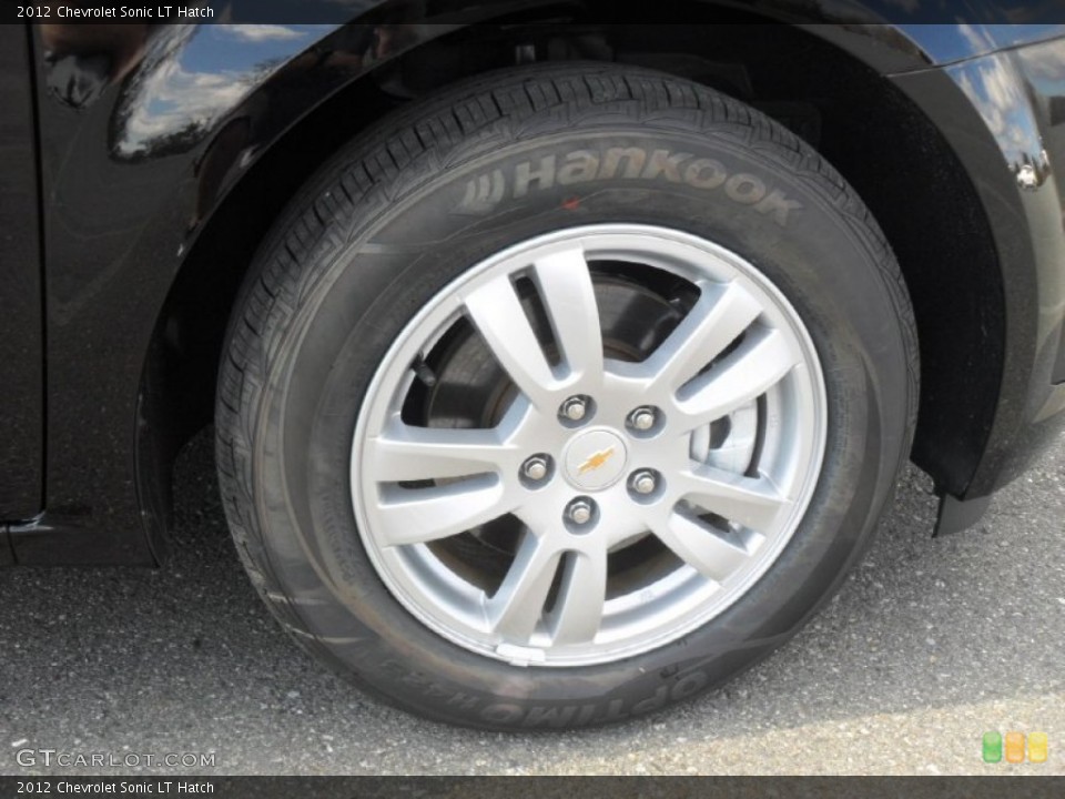 2012 Chevrolet Sonic LT Hatch Wheel and Tire Photo #60553701