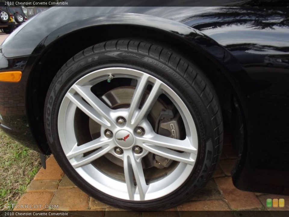 2010 Chevrolet Corvette Convertible Wheel and Tire Photo #60626737