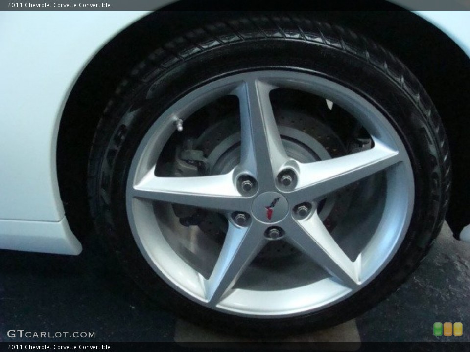 2011 Chevrolet Corvette Convertible Wheel and Tire Photo #60674412