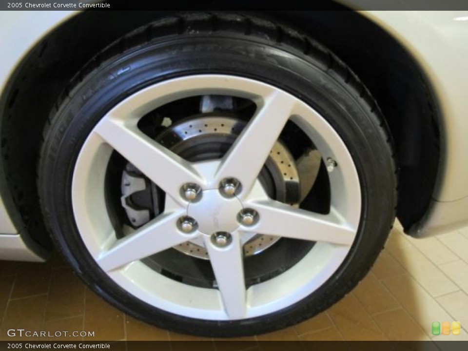 2005 Chevrolet Corvette Convertible Wheel and Tire Photo #60688241