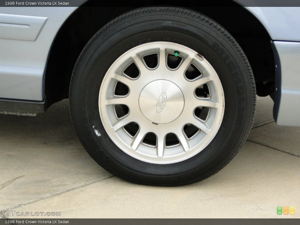1998 Ford Crown Victoria Wheels and Tires