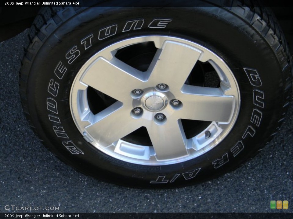 2009 Jeep Wrangler Unlimited Sahara 4x4 Wheel and Tire Photo #60829994