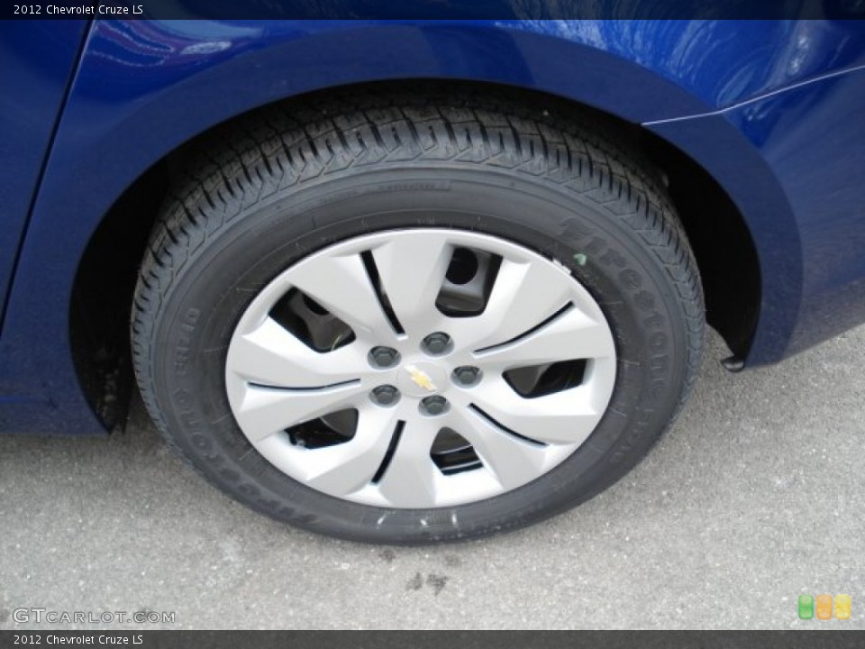 2012 Chevrolet Cruze LS Wheel and Tire Photo #60868468