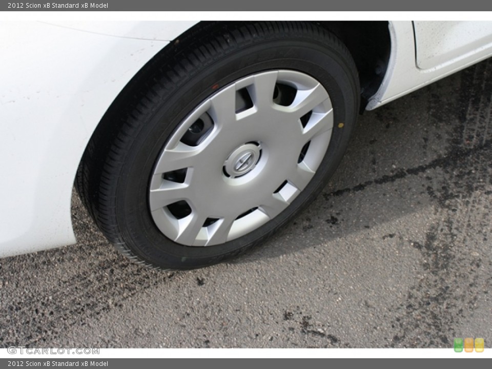 2012 Scion xB  Wheel and Tire Photo #60925788
