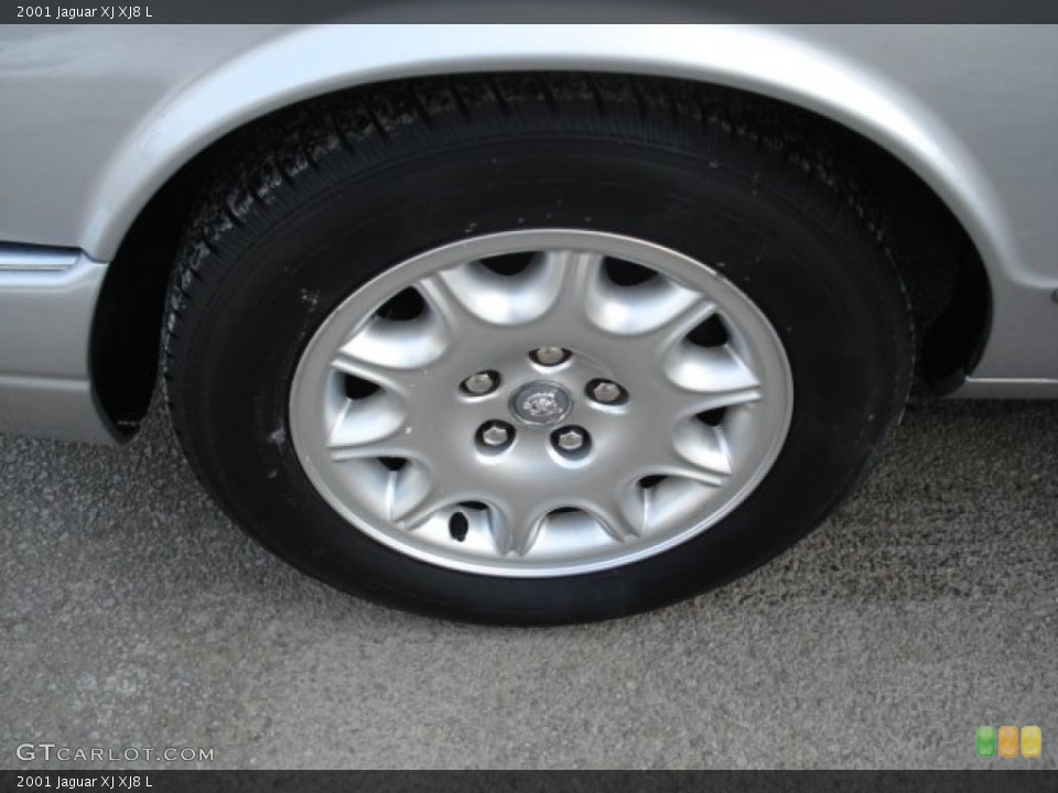 2001 Jaguar XJ XJ8 L Wheel and Tire Photo #60980704