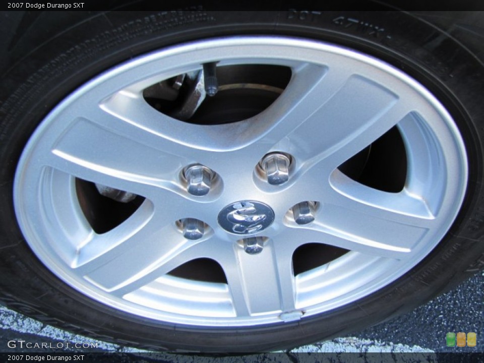 2007 Dodge Durango SXT Wheel and Tire Photo #60994141