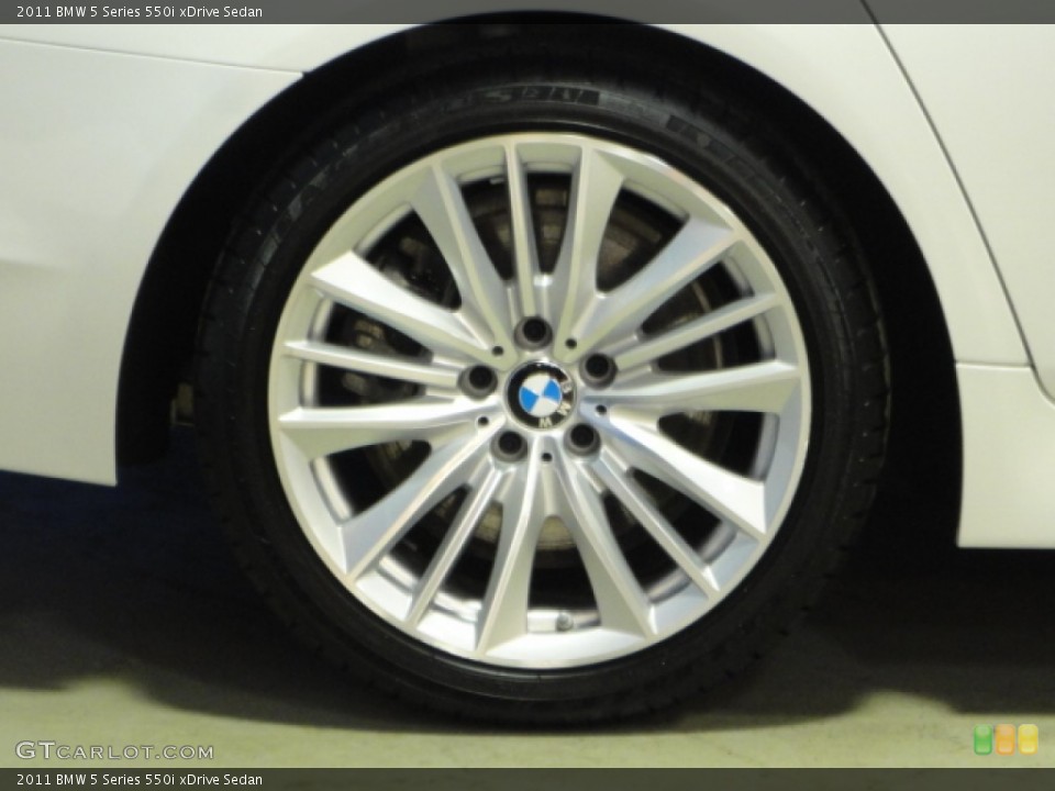 2011 BMW 5 Series 550i xDrive Sedan Wheel and Tire Photo #61057708