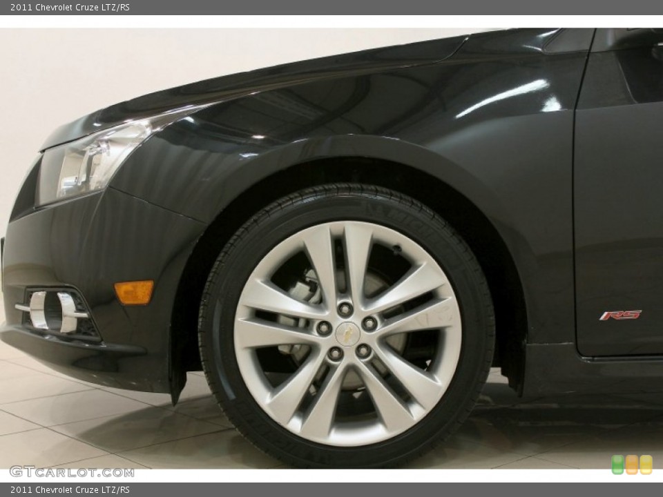 2011 Chevrolet Cruze LTZ/RS Wheel and Tire Photo #61069102