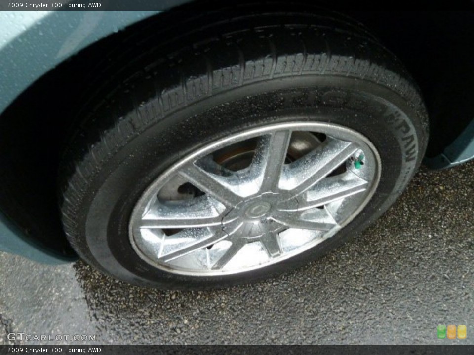 2009 Chrysler 300 Touring AWD Wheel and Tire Photo #61114427