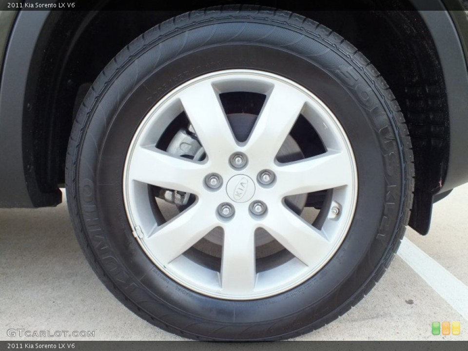 2011 Kia Sorento LX V6 Wheel and Tire Photo #61121951