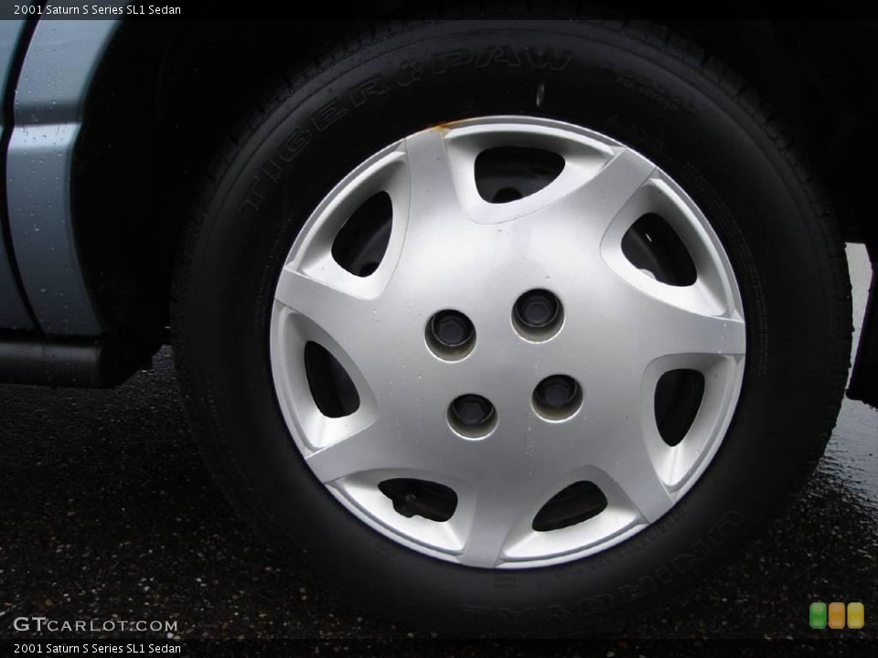 2001 Saturn S Series SL1 Sedan Wheel and Tire Photo #6115139