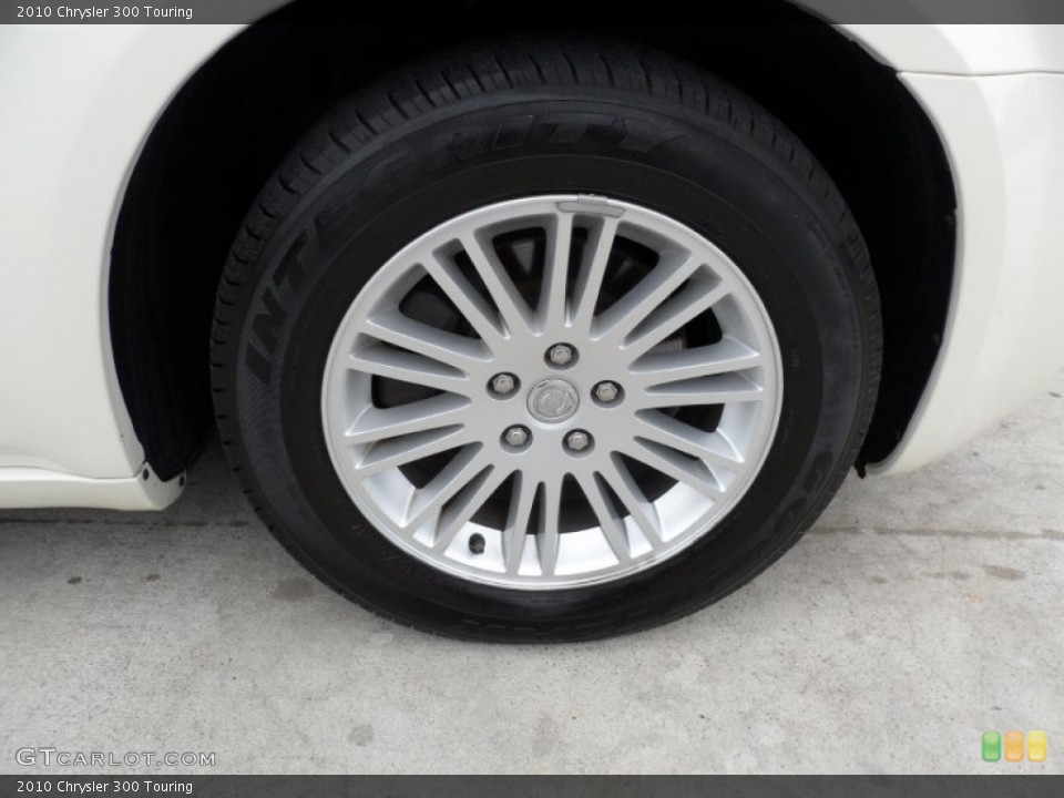 2010 Chrysler 300 Touring Wheel and Tire Photo #61180054