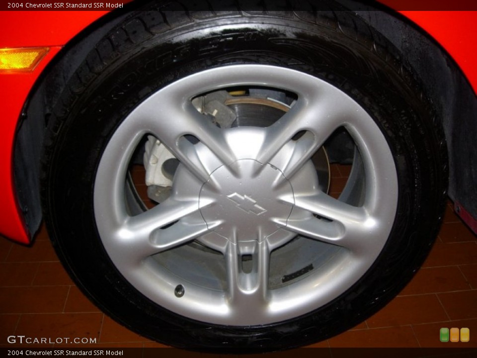 2004 Chevrolet SSR  Wheel and Tire Photo #61220344