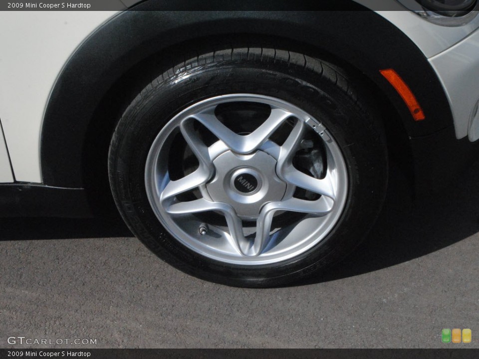 2009 Mini Cooper S Hardtop Wheel and Tire Photo #61222984