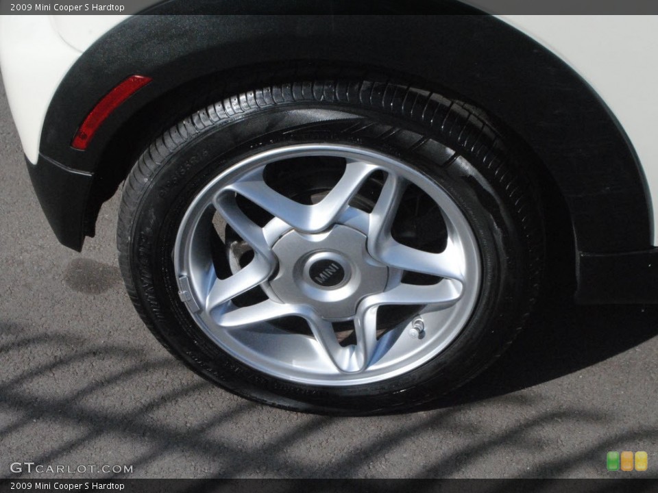 2009 Mini Cooper S Hardtop Wheel and Tire Photo #61223011